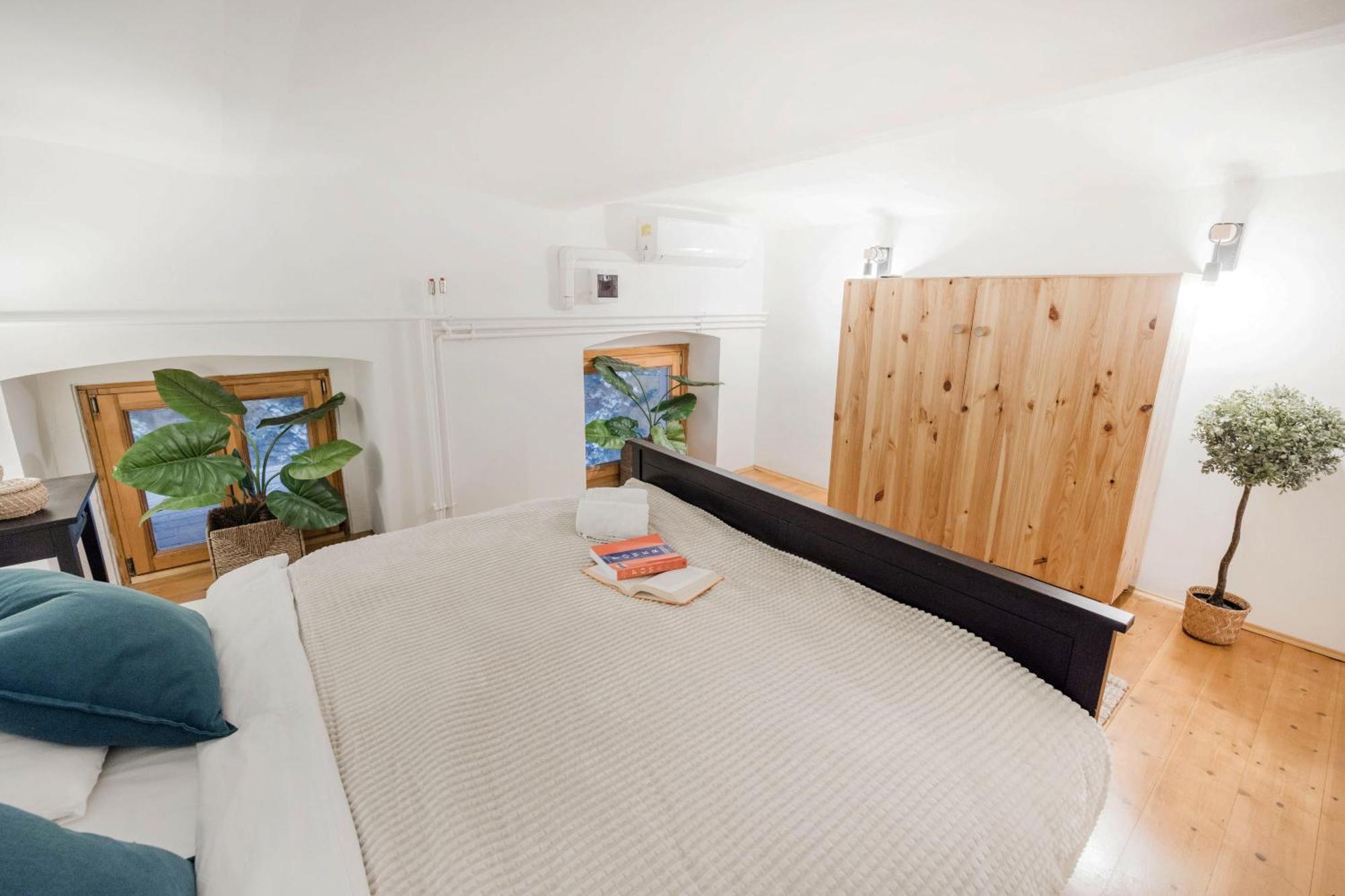 Wellness Wonderland: Garden, Sauna, Jacuzzi In Cbd Budapest Exterior foto